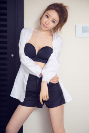 女被c黄扒衣服漫画
