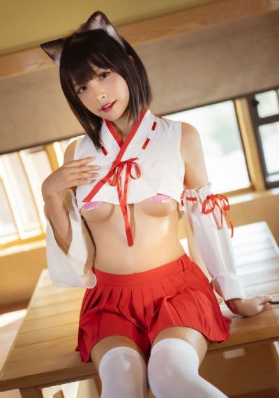 小镇春色