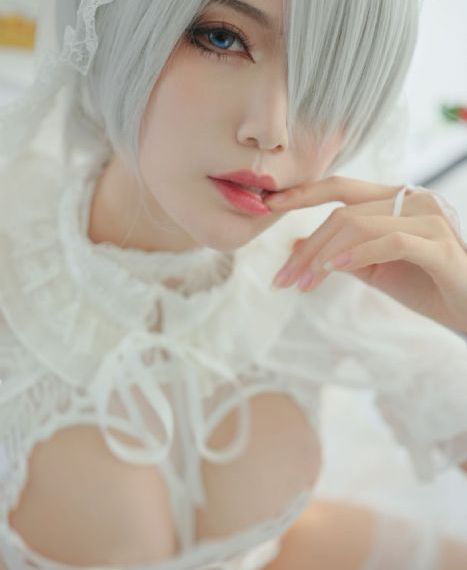 《年轻女教师2》在线播放