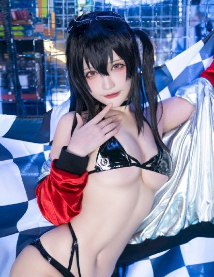 《年轻女教师3》电影